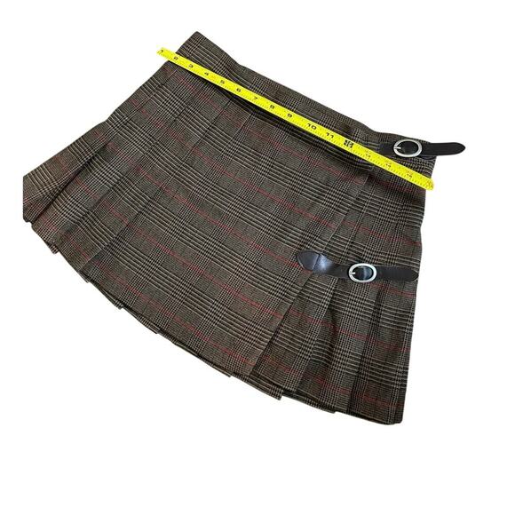 New BRANDY MELVILLE WRAP MINISKIRT DANA BUCKLE PLAID PLEATED PREPPY AESTHETIC - Picture 7 of 16